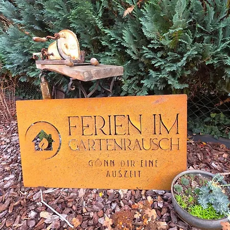 Ferien Im Gartenrausch - Goenn Dir Eine Auszeit Im Herzen Von Apartamento Wörlitz