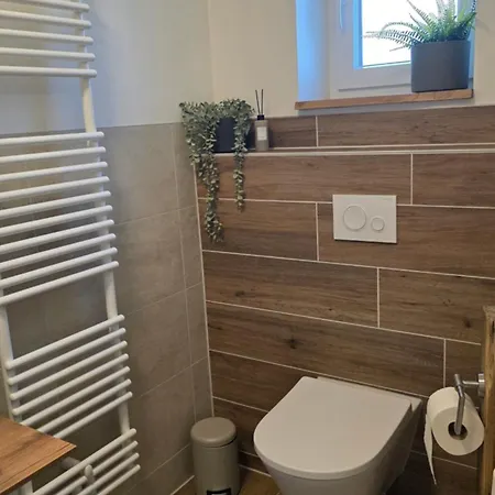 Ferien Im Gartenrausch - Goenn Dir Eine Auszeit Im Herzen Von Apartmán *