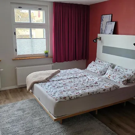 Ferien Im Gartenrausch - Goenn Dir Eine Auszeit Im Herzen Von Apartment