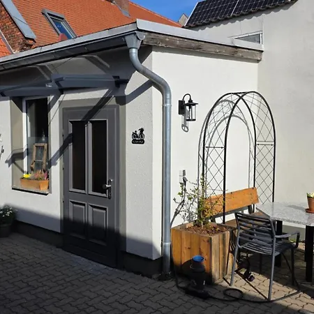 Apartment Ferien Im Gartenrausch - Goenn Dir Eine Auszeit Im Herzen Von Woerlitz